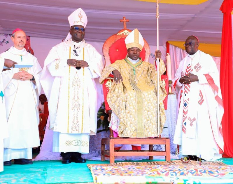 Lomami : Mgr Eustache Ntambue Makoyo prend possession canonique du diocèse de Kabinda, dont il devient le cinquième évêque