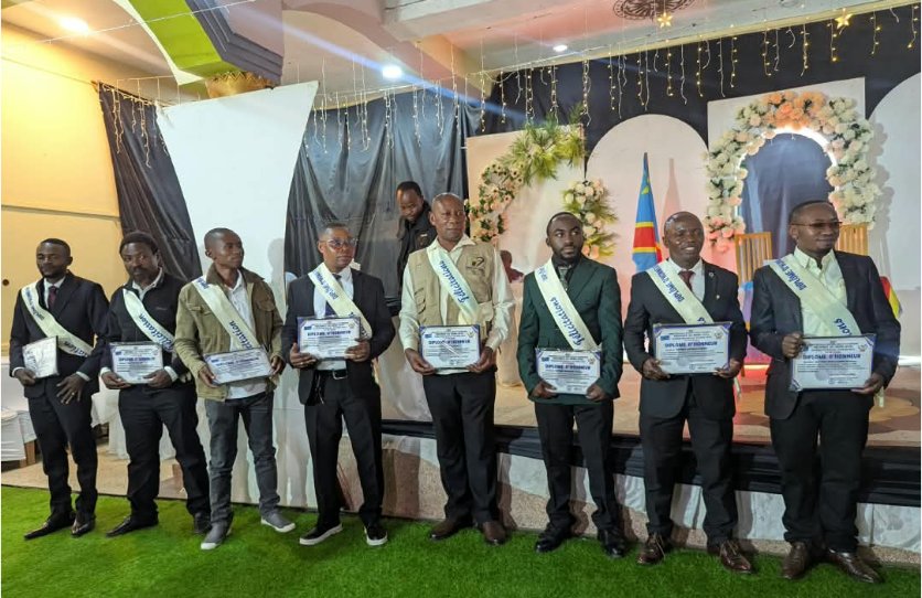 Nord-Kivu : dix anciens photographes du Grand-Nord décorés à l’occasion de la Journée mondiale de la photographie