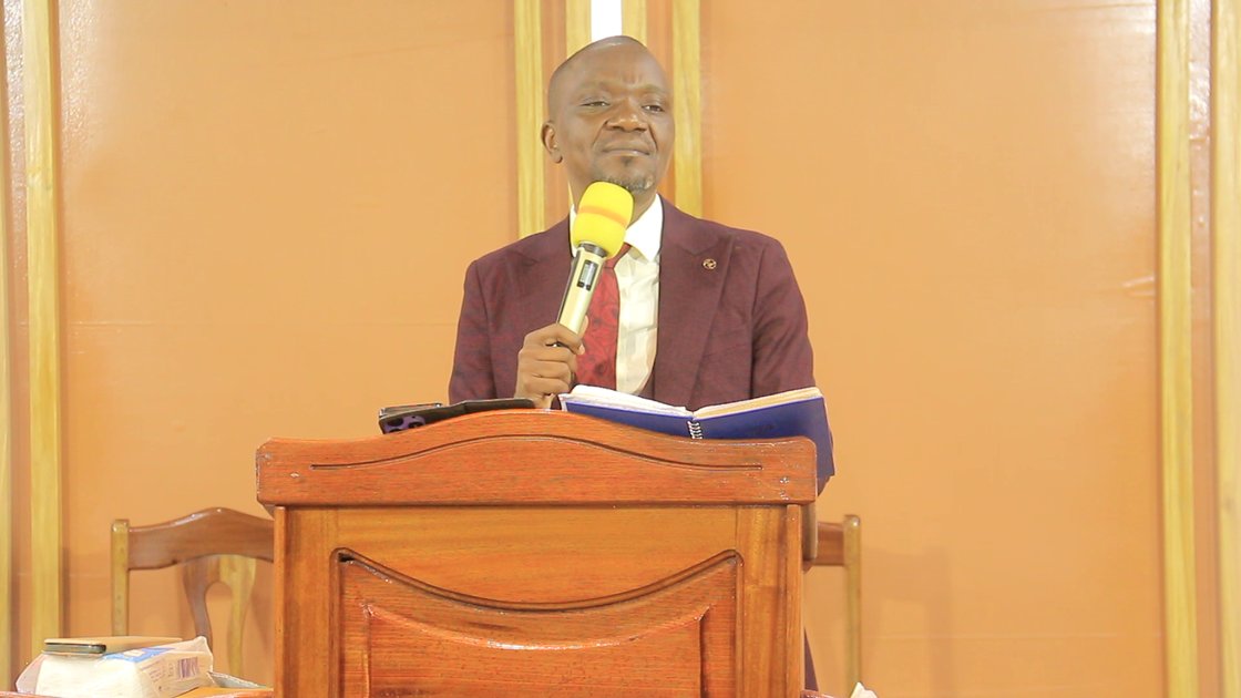 Butembo : au ministère Ésaïe 61:1, le pasteur Jonas Mbayahi enseigne sur la puissance du sang dans la destinée de l'homme