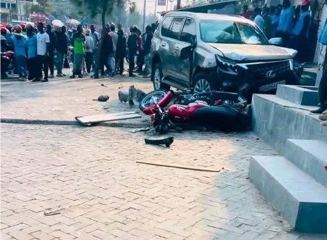 Goma : un mort et trois blessés graves dans une collision entre une moto et une Lexus à Himbi