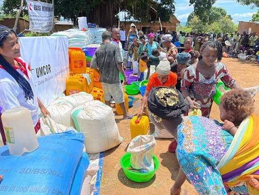 Rutshuru : des familles victimes d’un incendie à Kabaya bénéficient d’une assistance des fidèles catholiques