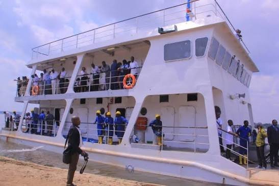 Kindu : Jean-Pierre Bemba inaugure le bateau dragueur destiné au balisage de la voie navigable Kindu-Ubundu
