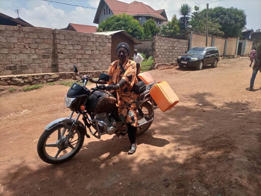 BENI : une femme tuée et un moto-taxi grièvement blessé après la chute d’un poteau électrique à Butsili