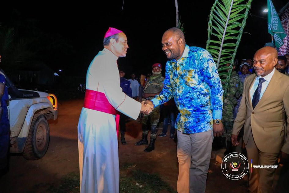 Kabinda : le nonce apostolique Mitja Leskovar accueilli avant l’ordination épiscopale de Mgr Eustache Ntambue Makoyo