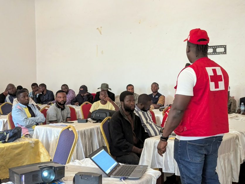 Butembo : la Croix-Rouge réunit 50 jeunes leaders autour de l'engagement communautaire et d'une démonstration d'enterrement digne et sécurisé contre Ebola