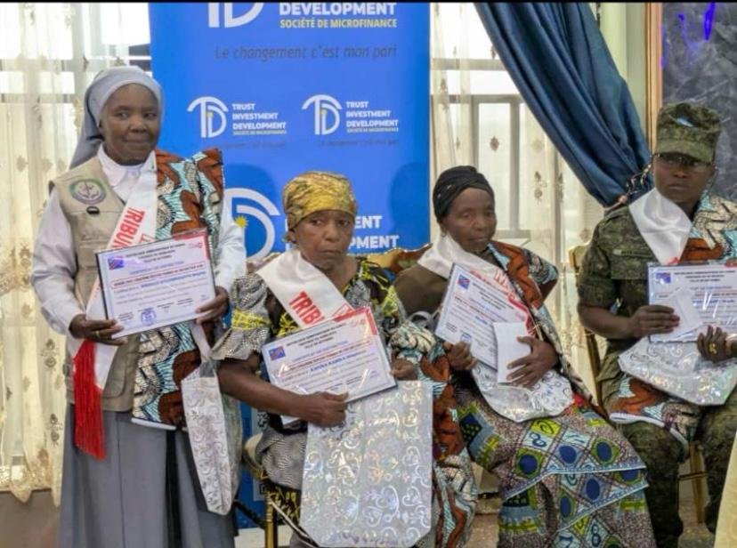 Butembo : Moto Télévision Honore Des Femmes Et Organisations Engagées Pour La Communauté