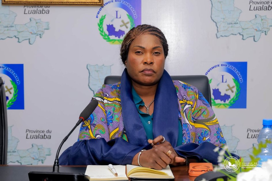 Lualaba : Fifi Masuka rappelle aux coopératives et négociants miniers le caractère obligatoire du centre de négoce de Musompo