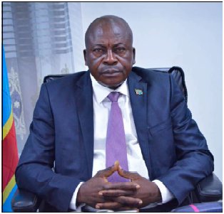 Kasaï-Central : Joseph Moïse Kambulu inaugure plusieurs infrastructures et invite les investisseurs à saisir les opportunités de la province
