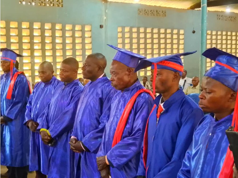 Kabinda : L’Institut Supérieur de Théologie Évangélique de Lomami (’ISTELO) consacre ses sept premiers diplômés en théologie