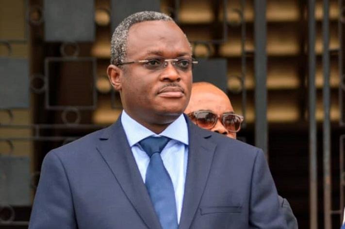 Kasaï central : John Kabeya Shikayi prend en charge les opérations de plus de 100 malades des yeux à kananga
