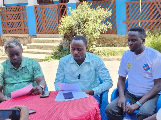 Ituri : les journalistes donnent 72 heures à la riposte contre Ebola pour répondre à leurs préoccupations