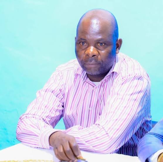 Lomami : Habacuc Kiabu Mulenda publie un ouvrage consacré au leadership et à la gouvernance des Entités Territoriales Décentralisées