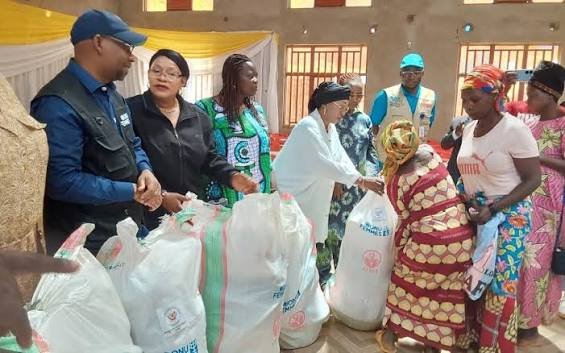 Sud-Kivu : à Kalehe, des femmes se mobilisent pour l’assainissement à travers la campagne « Village propre »