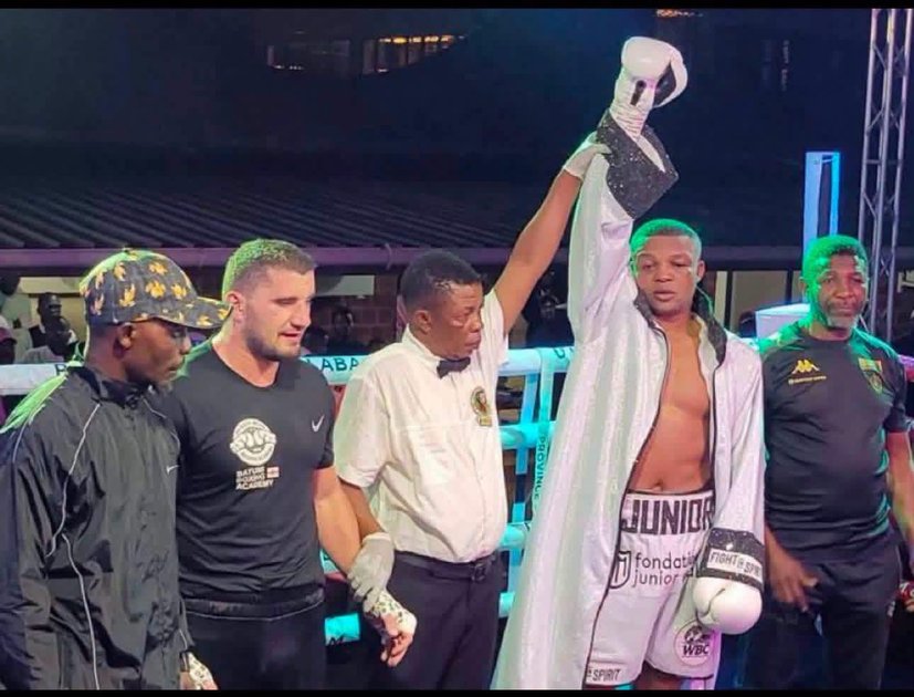 Boxe : Junior Ilunga Makabu conserve sa ceinture WBC Afrique des lourds-légers devant son public du Lualaba