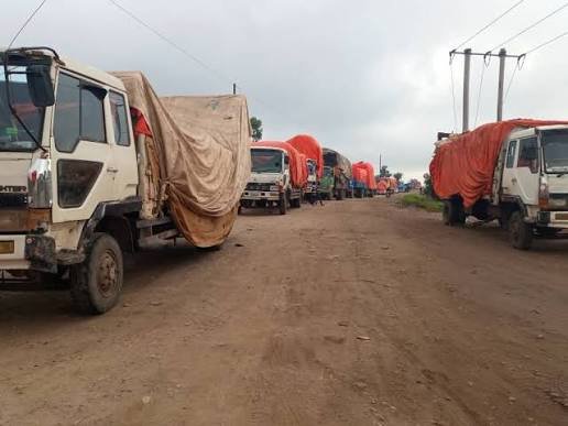 Sud-Kivu : à Bukavu, la société civile appelle les autorités à sanctionner les gros camions qui perturbent la circulation