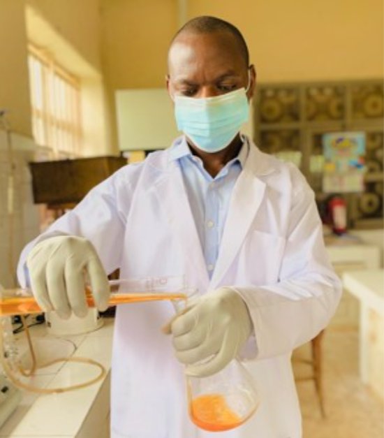 Butembo : le cannabis contient des substances valorisables en médecine, affirme le pharmacien Eugène Mbayahi