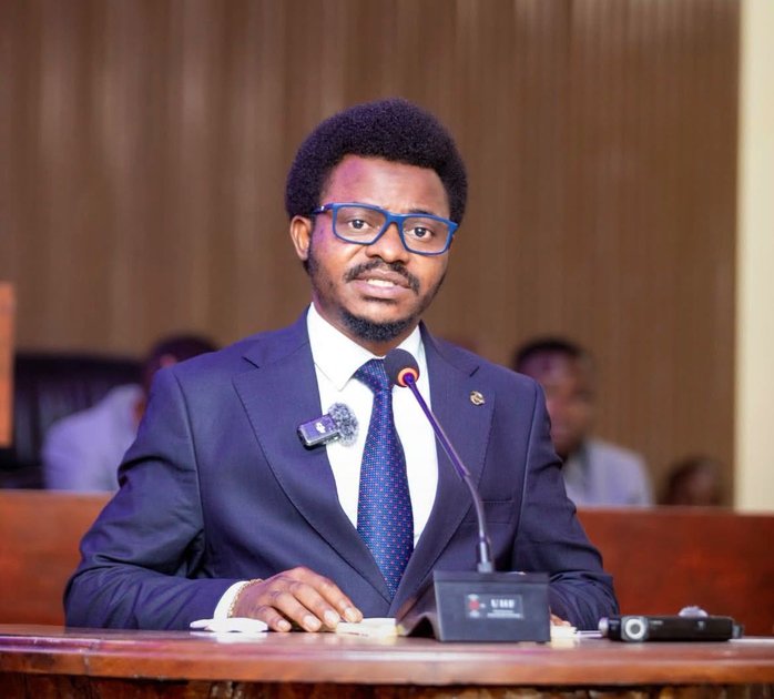 Tshopo : le gouverneur Paulin Lendongolia répond à une cinquantaine de questions des députés provinciaux