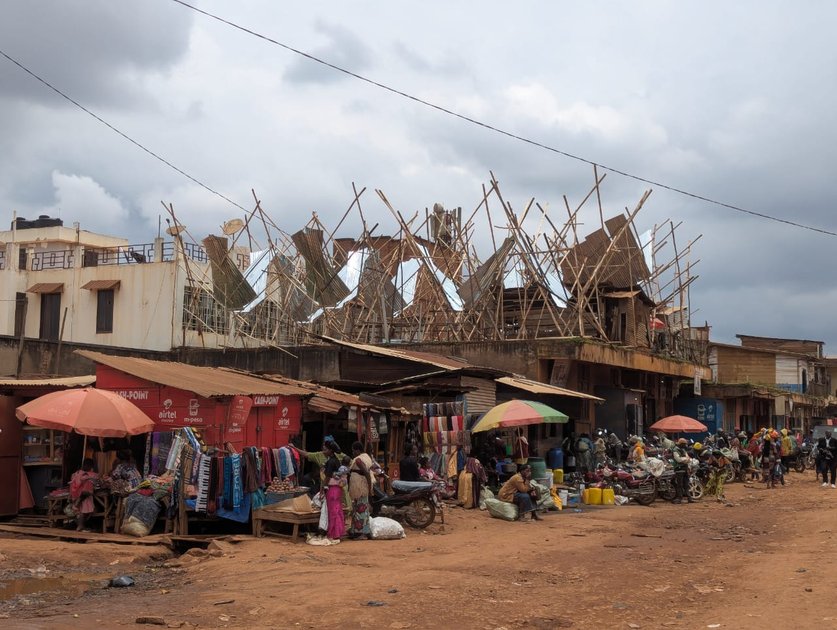 Butembo : craignant pour les dangers liés aux insectes, plusieurs voix se lèvent au centre-ville, pour exiger la délocalisation des pièges à sauterelles
