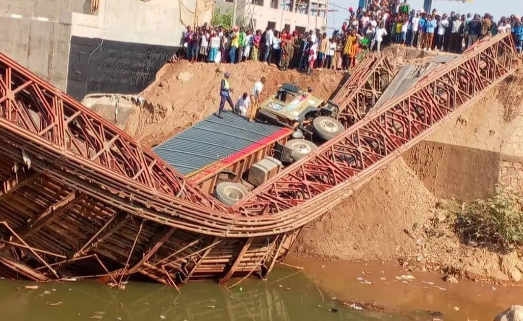 Uvira : trois morts après l’effondrement du pont Kavimvira, un bilan provisoire de la société civile