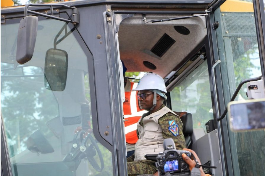 Beni : lancement des travaux de construction et d’asphaltage de 25 kilomètres de voiries