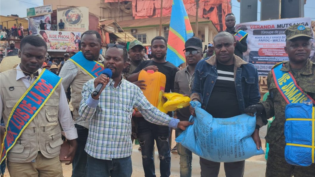 Butembo : l’opération « j’aime ma communauté » apporte des vivres et non-vivres aux Wazalendo