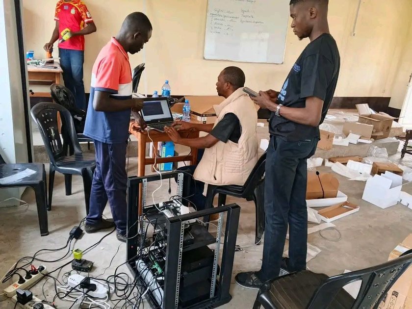 Lomami : l’Université de Mwene-Ditu se dote d’un auditoire numérique alimenté à l’énergie solaire