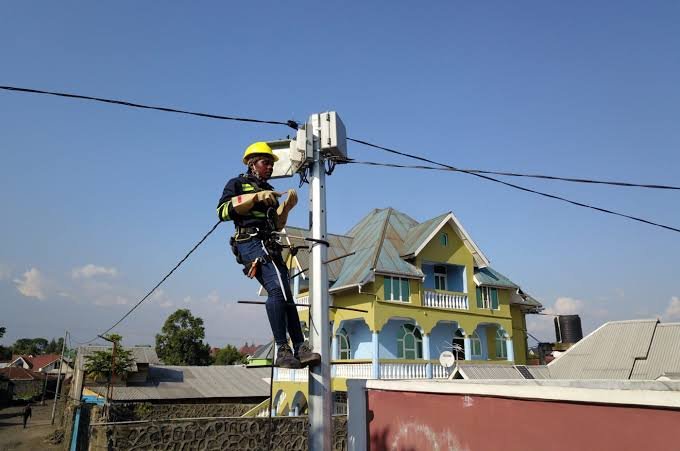 Goma : les coupures d’électricité de Virunga Energies perturbent les petits métiers et fragilisent les activités économiques