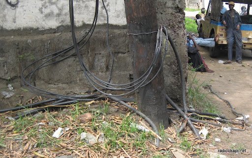 Sud-Kivu : à Walungu, des vols de câbles électriques plongent plusieurs villages d’Irongo dans le noir