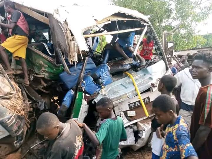 Lomami : 14 morts et plus de 30 blessés dans un grave accident sur la RN1 à Lusuku
