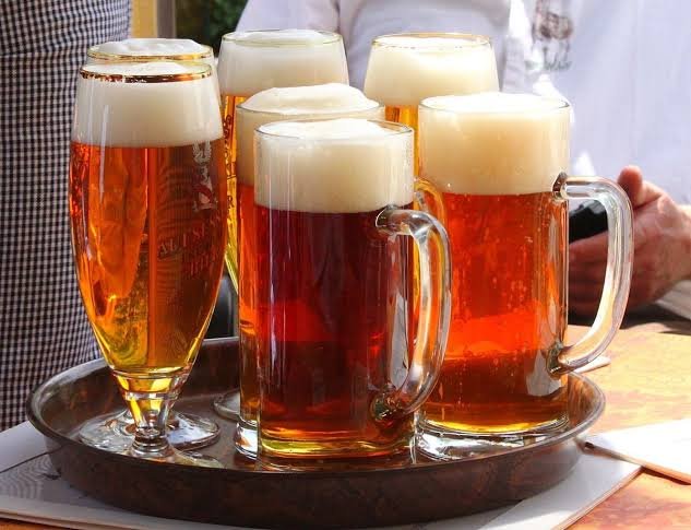 Butembo : la Journée mondiale de la bière met en lumière l’évolution des habitudes de consommation des jeunes