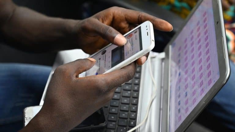 RDC : à l’ère du numérique, le livre résiste face aux écrans mais peine à séduire les jeunes