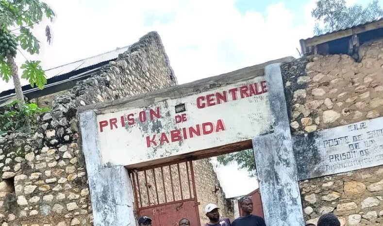 LOMAMI : des tirs à la prison urbaine de Mwene-Ditu révèlent une profonde crise de gouvernance et de détention préventive